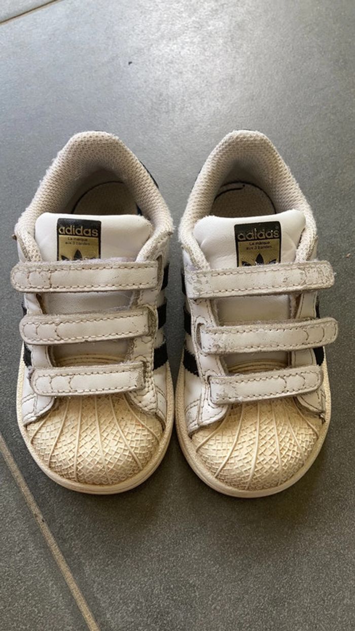 Adidas superstar