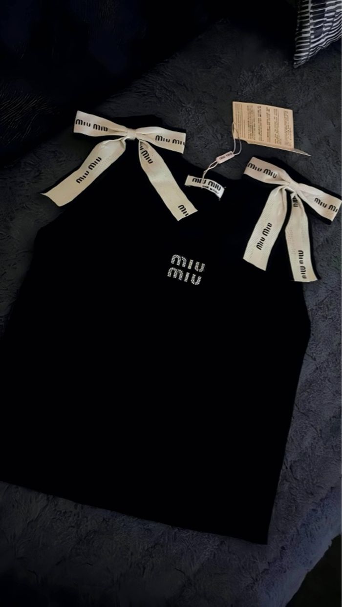 Haut miumiu