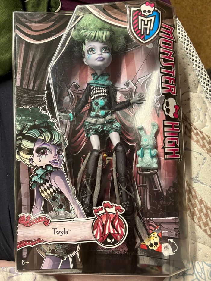 Poupée Monster High – Twyla – Neuve en boîte - freak du chic - photo numéro 6