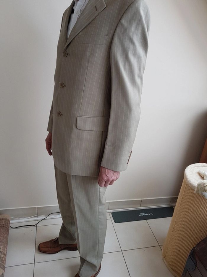 Costume veste et pantalon Armand Thiery taille 48 - photo numéro 3