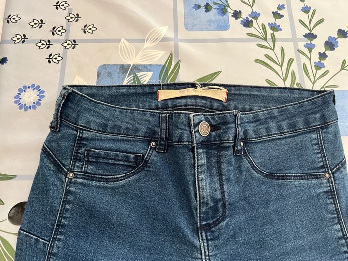 Jean bleu - photo numéro 2