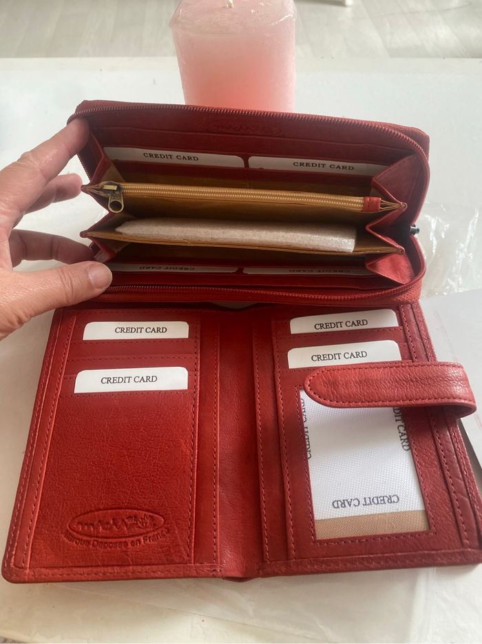 Lot portefeuille et porte carte en cuir neuf - photo numéro 3