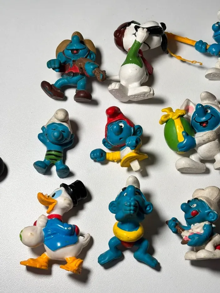 Lot de figurines divers schtroumpfs, snoopy vintage peyo bd - photo numéro 2
