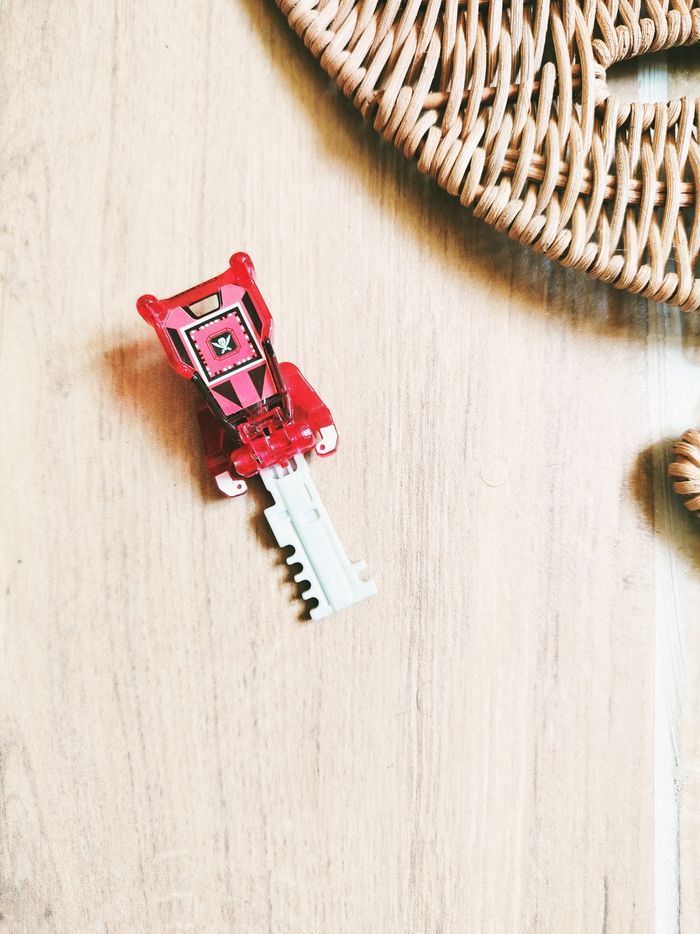 🔑 Power rangers megaforce - Clé/keys du ranger rouge Super megaforce - marque Bandai - photo numéro 3