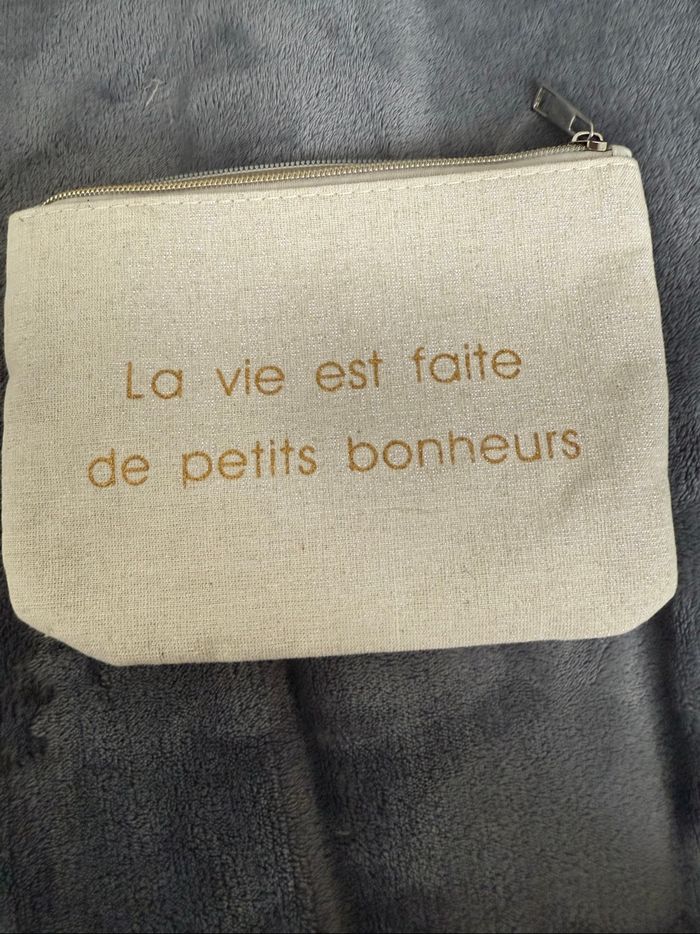 Pochette - photo numéro 3