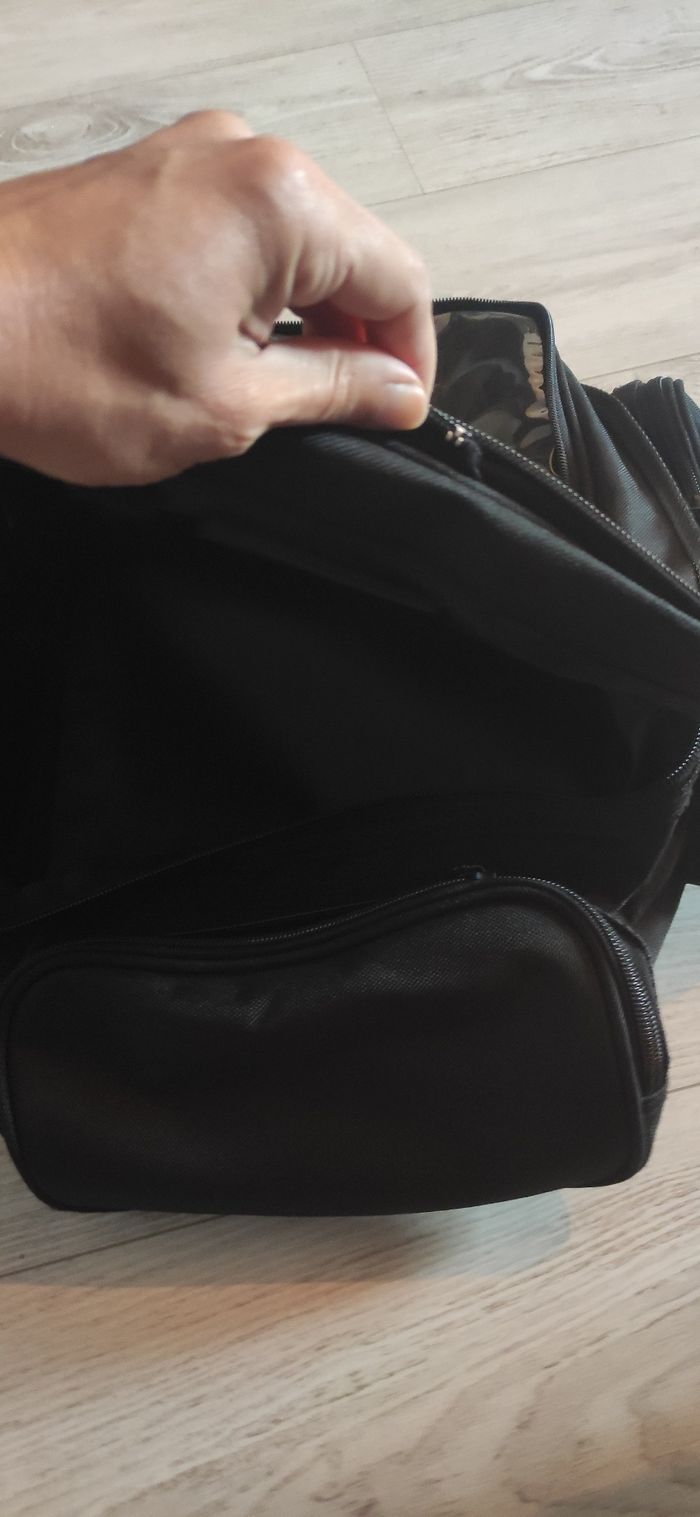 Sacoche réservoir moto excellent état - photo numéro 4