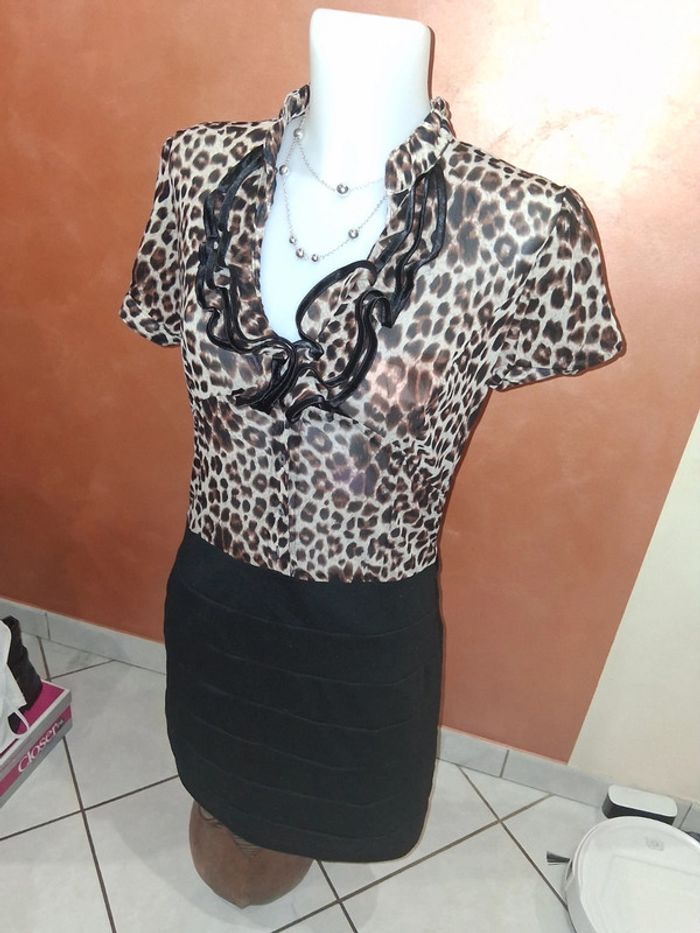 Robe habillée noire avec léopard et froufrous Mim - photo numéro 4