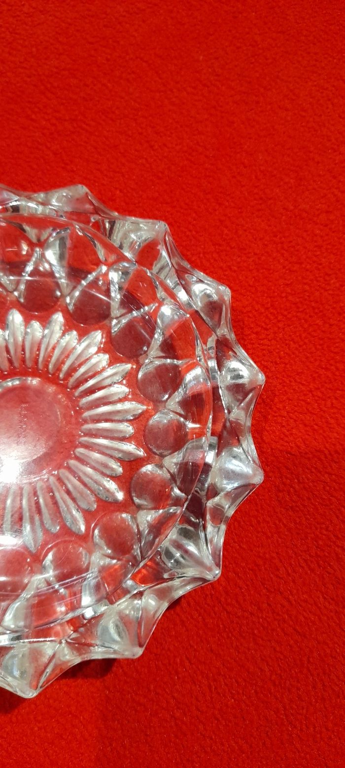 Cendrier vide-poche en verre . - photo numéro 2