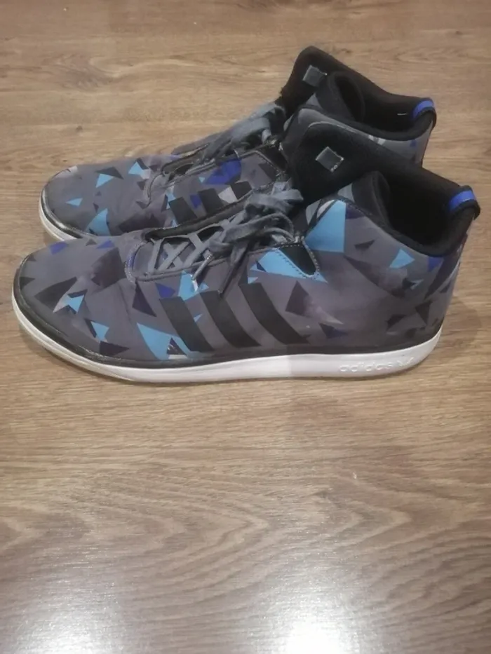 Basket Adidas - photo numéro 3