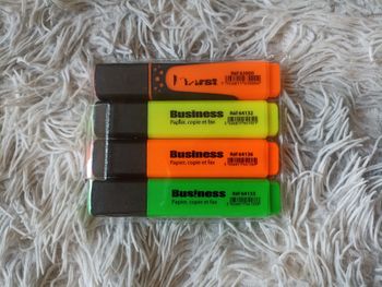 Pochette de 4 surligneurs fluo Business 