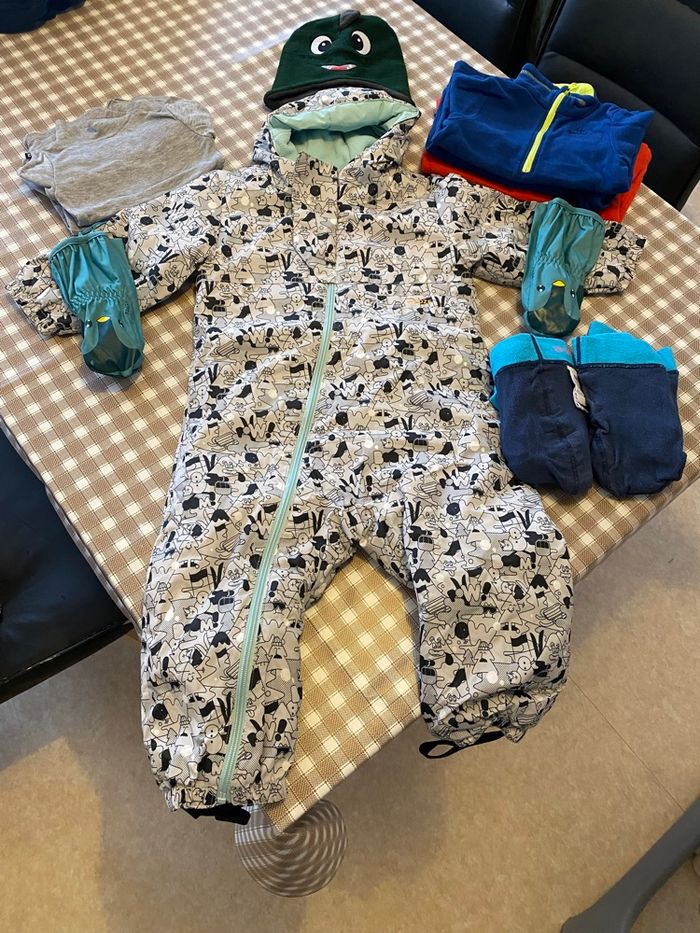 Lot vêtement de ski enfant