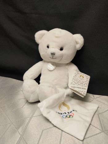 Doudou ours blanc officiel JO Paris 2024 – Collection