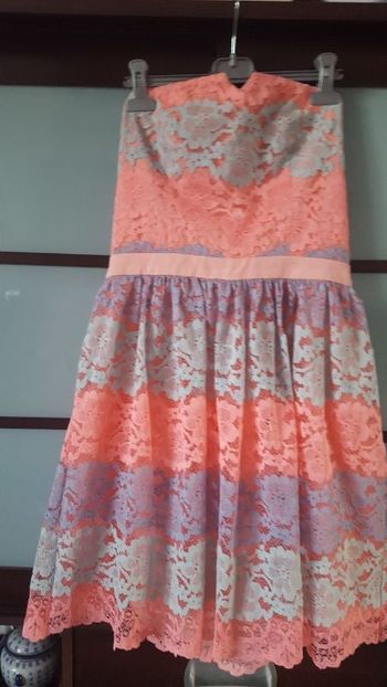 robe  bustier naf naf neuve trop petite