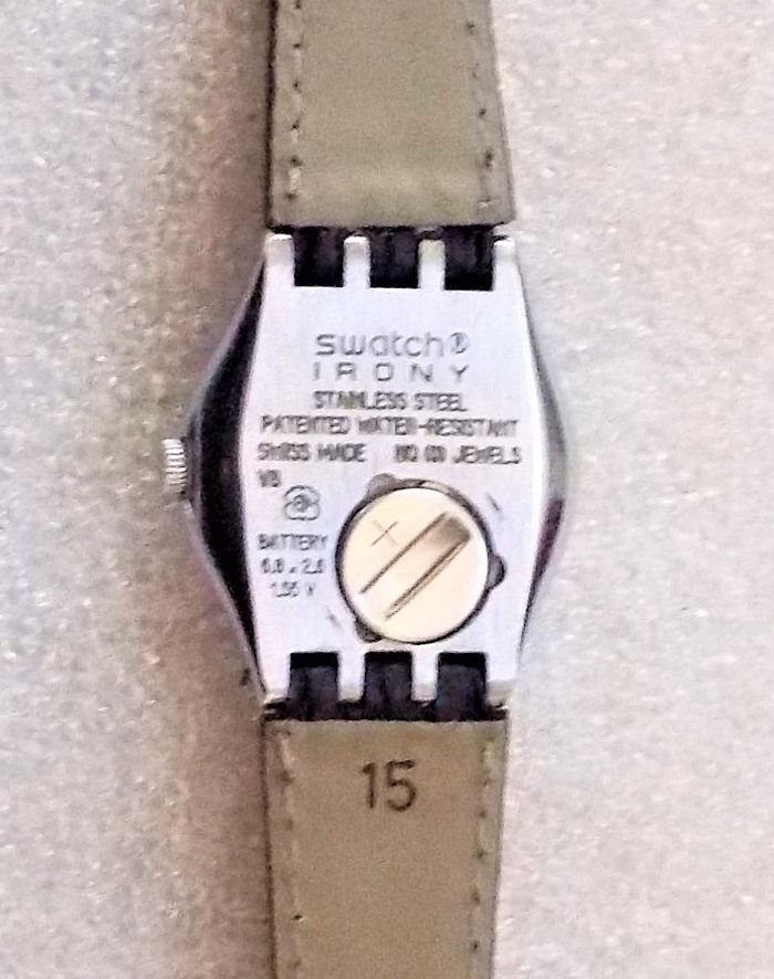 Montre "SWATCH" - photo numéro 3