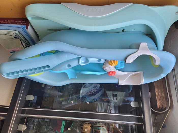 baignoire bébé avec matelas à langer intégré