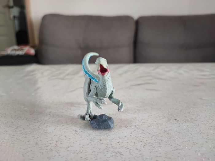 Figurine Jurassic World dominion Blue - photo numéro 2