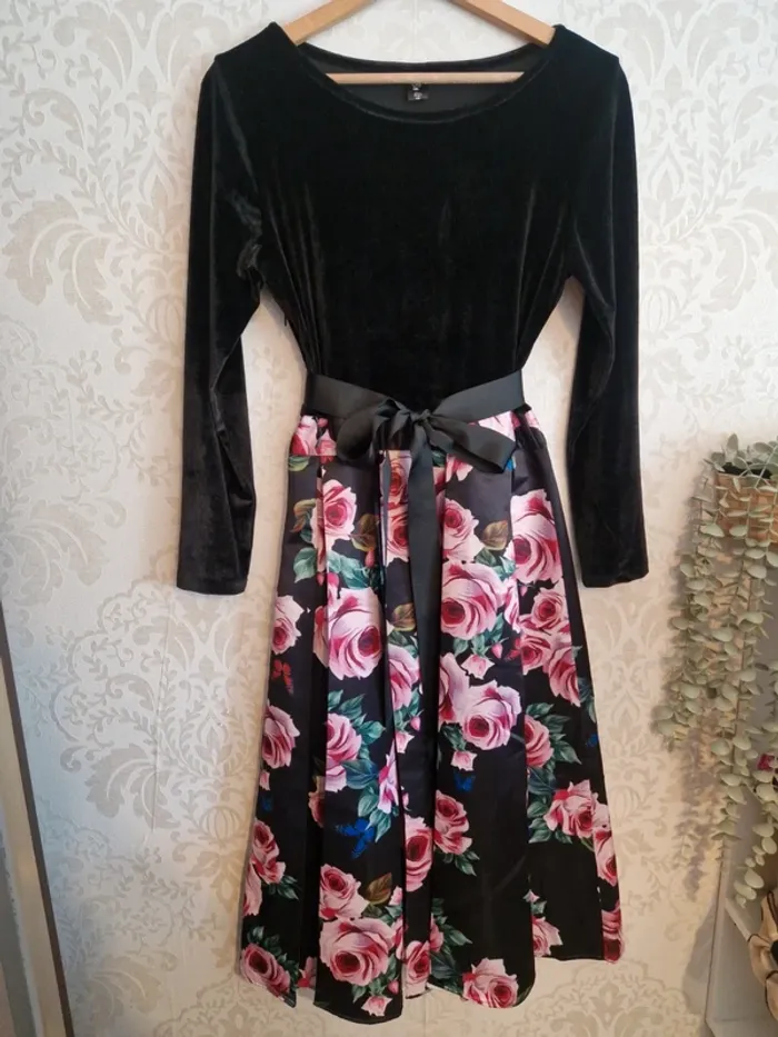 Robe de soirée cocktail - photo numéro 2