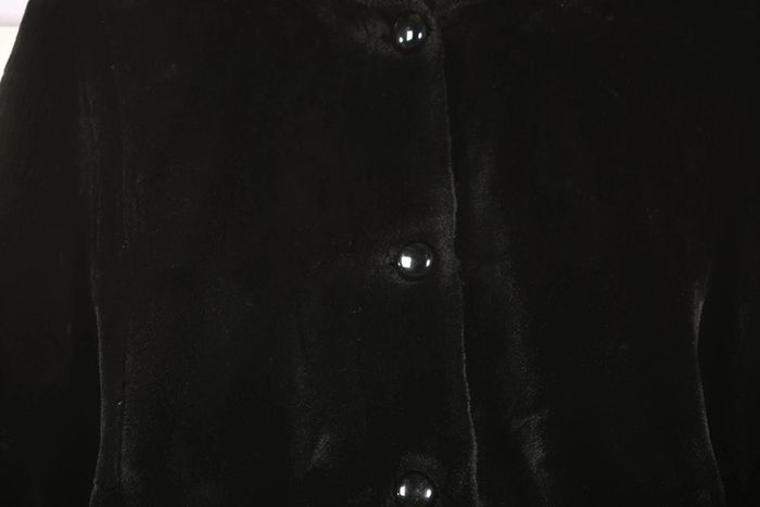 Ravissant blouson vintage 80's en fausse fourrure (#240072) - photo numéro 4