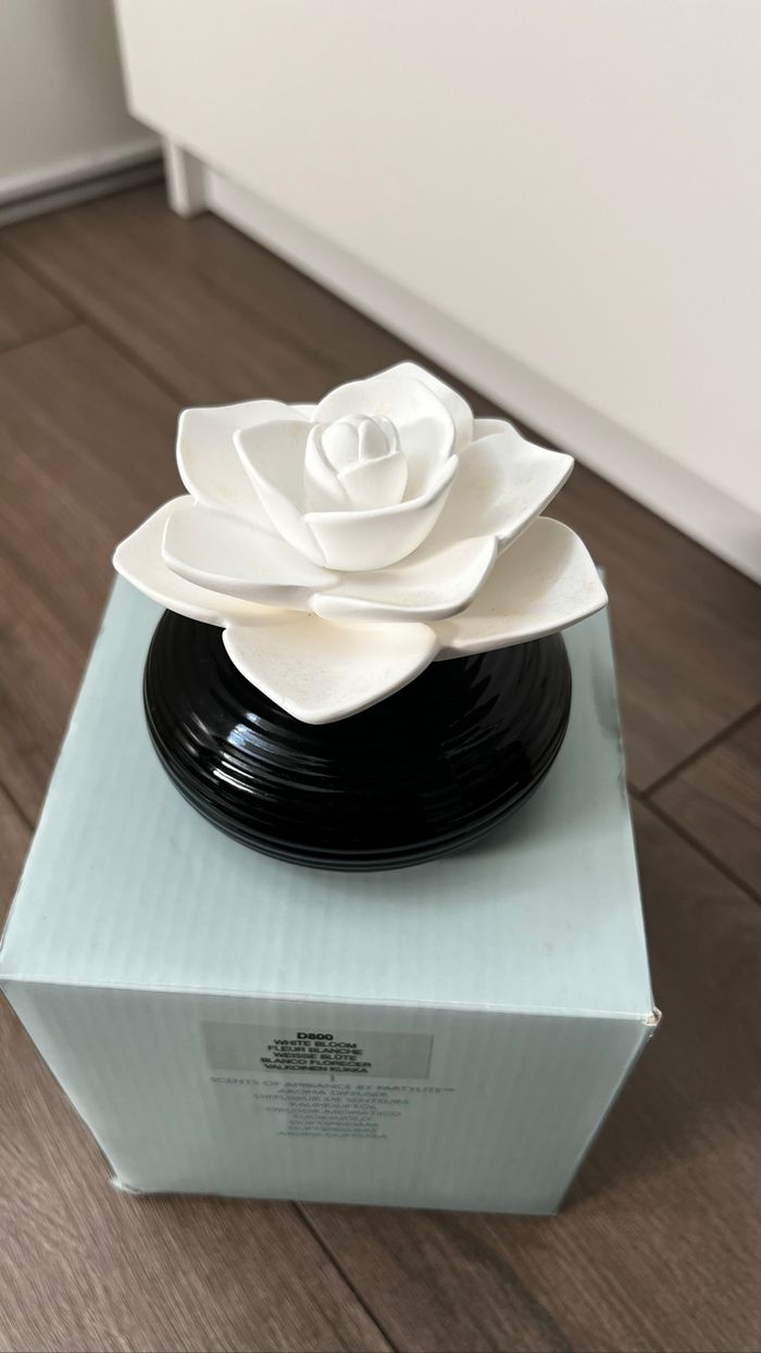 Diffuseur de senteur fleur blanche Partylite
