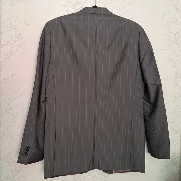 Veste de costume gris rayé - photo numéro 2