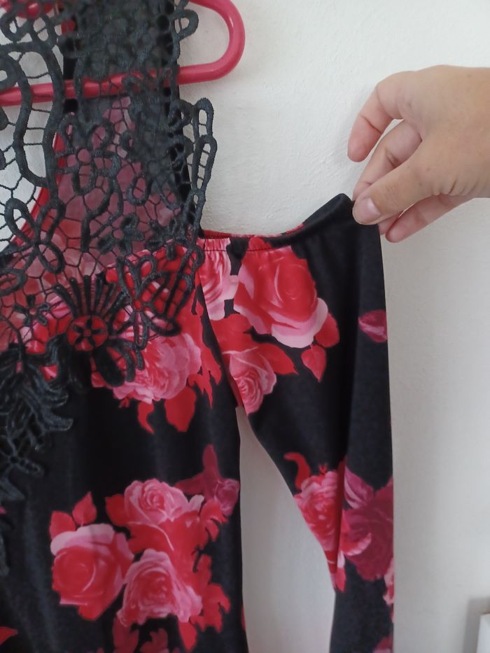 Robe manches longues épaules dénudées Bodyflirt coloris noir et rose taille 40/42 comme neuve. - photo numéro 6