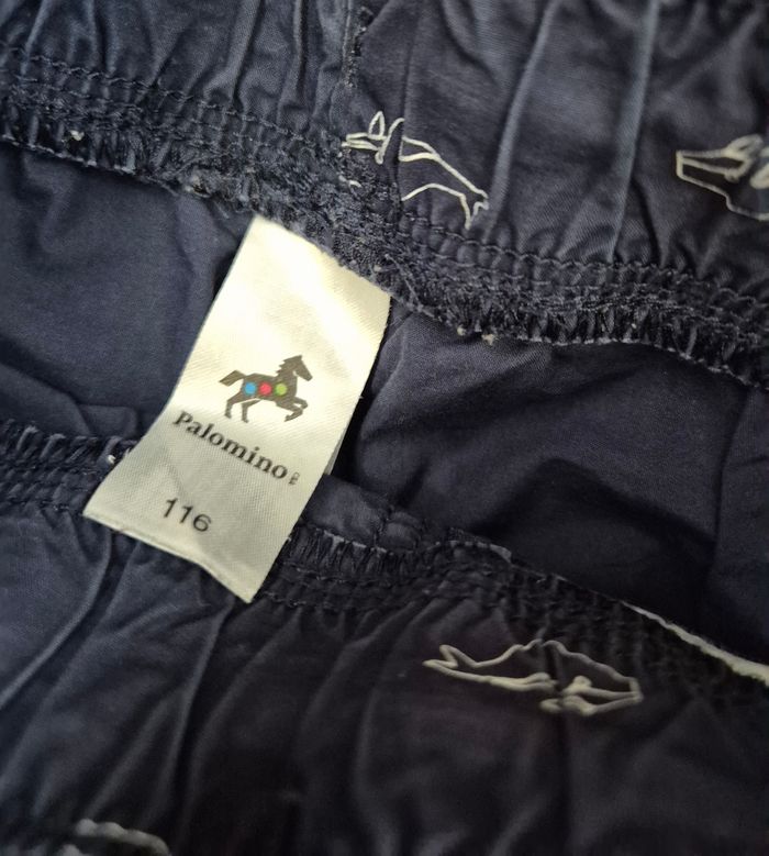 Short garçon bleu marine imprimé requin palimino taille 6ans - photo numéro 2