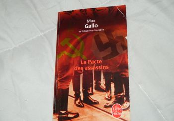 Livre « Le pacte des assassins » Max Gallo
