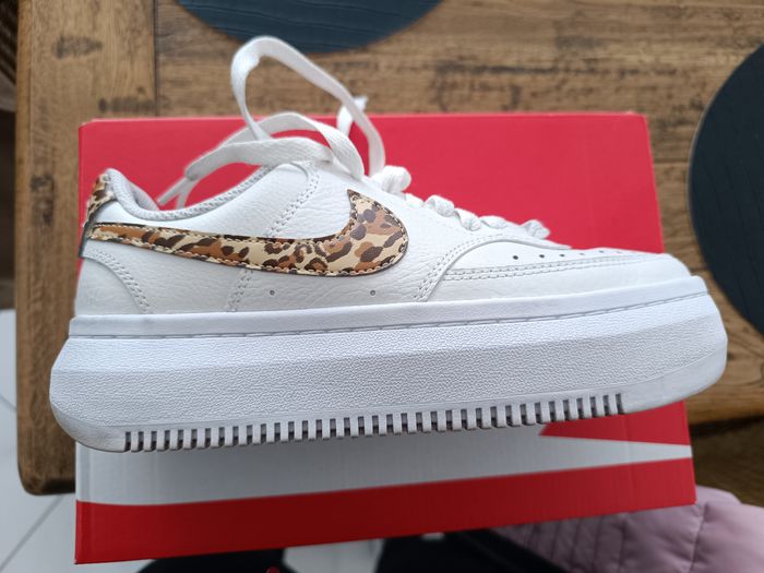 Nike court vision Alta