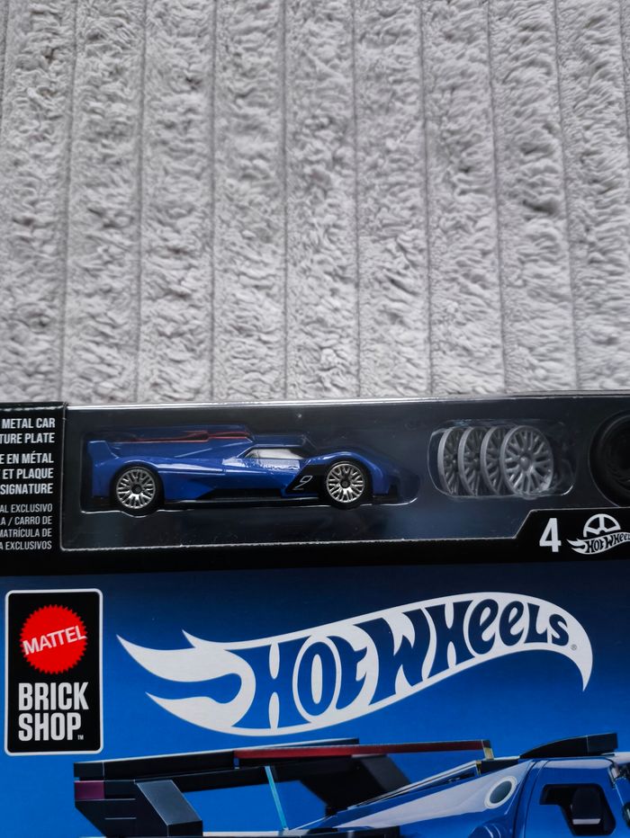 Mattel Brick Shop Hot Wheels Cadillac Project GTP Hypercar – Kit Construction 1:32 - photo numéro 7