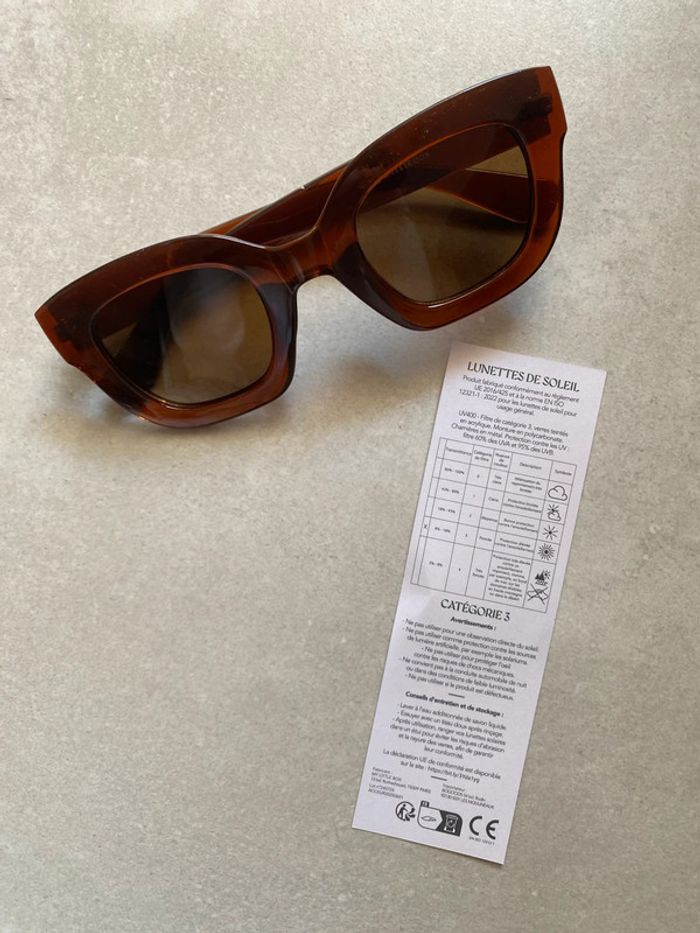 Lunette de soleil - photo numéro 5