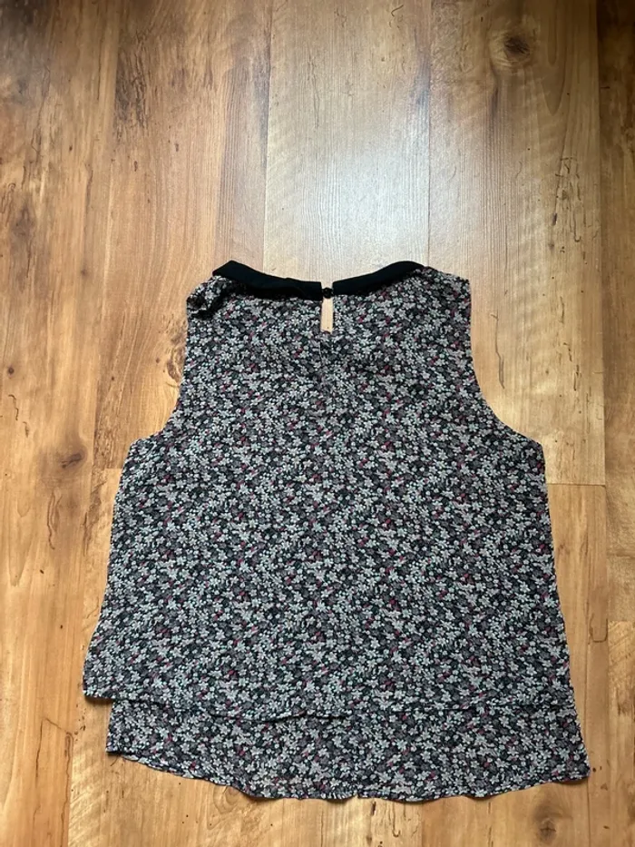 Haut femme fleuri - photo numéro 3