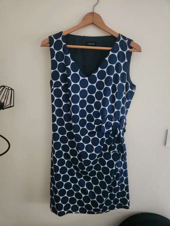Robe droite Caroll bleu marine et blanc 42