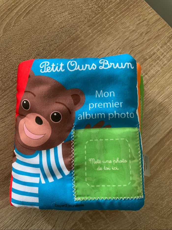 Mon premier album photo en tissu petit ours brun - photo numéro 3