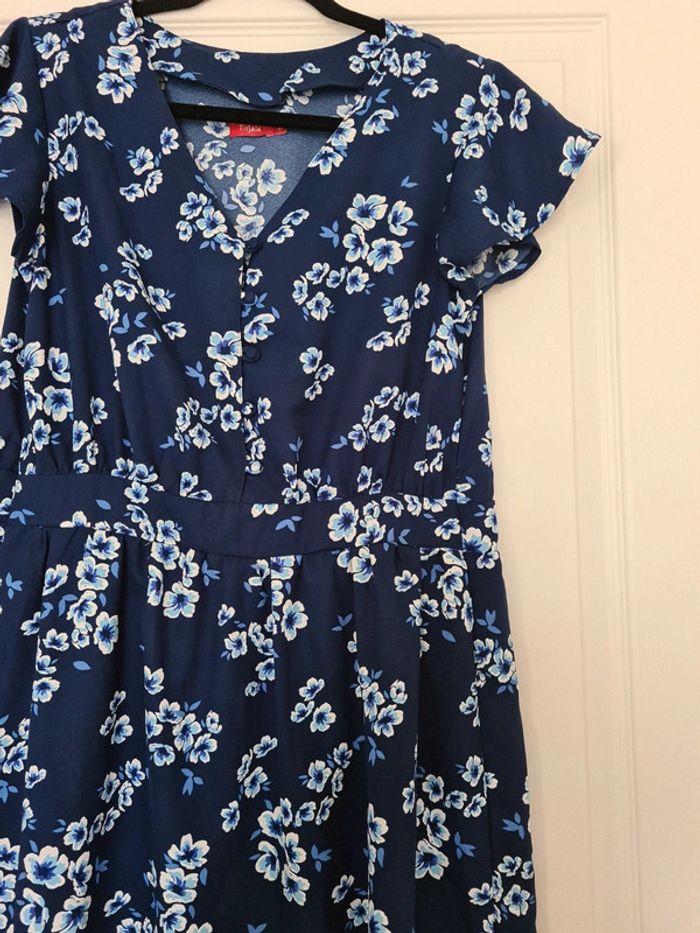 Robe bleue fleurie - photo numéro 3