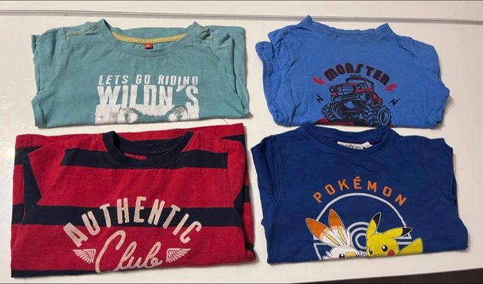 Lot tee shirts