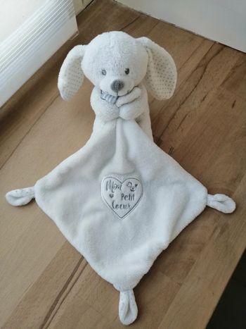 Pommette doudou lapin blanc mouchoir blanc gris mon petit coeur