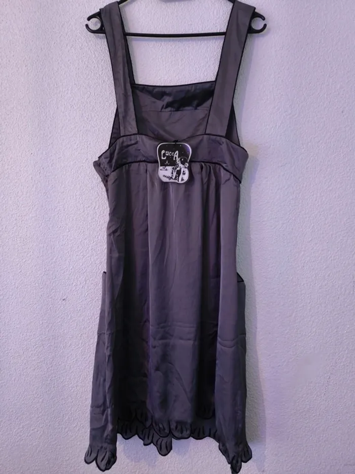 Robe Lucca – Taille M – 100% polyester – Élégante et brodée - photo numéro 2