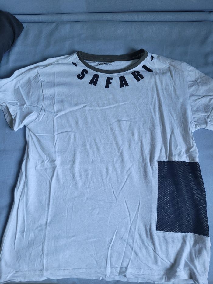 T.shirt m.courtes 12 ans (plus un 10 ans )