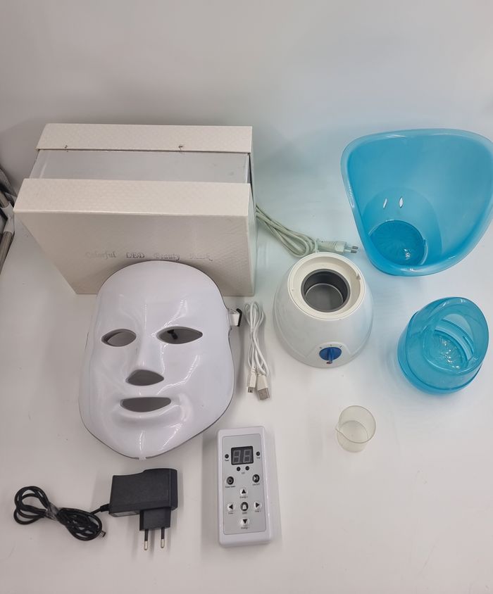 Lot soin visage, masque à led luminothérapie, sauna facial et embout vapeur pour inhalation
