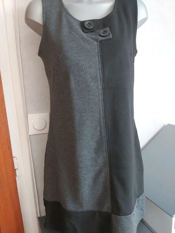 🦋 Robe Géométrique noire et grise Promod 3