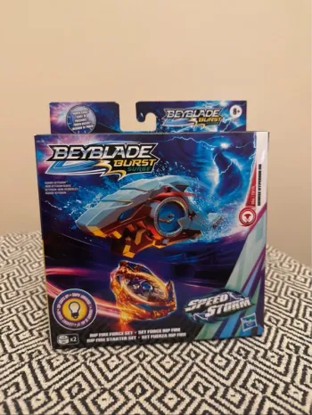 Toupie Beyblade Burst Surge Speedstorm - Set force Rip Fire - 8 ans et +