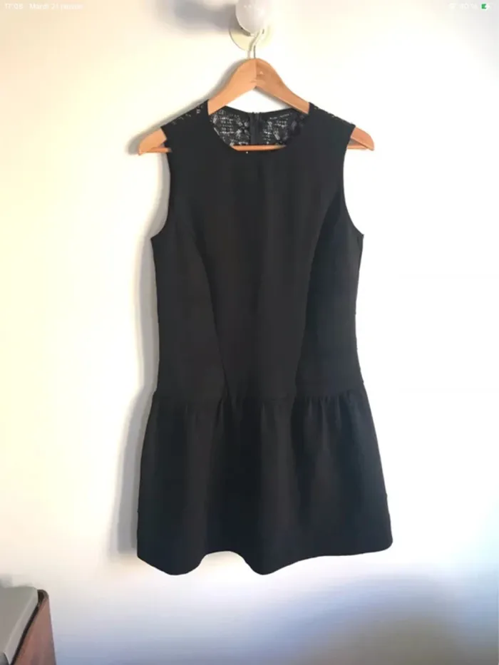 Robe noire sans manches taille 40 Miss United - photo numéro 2