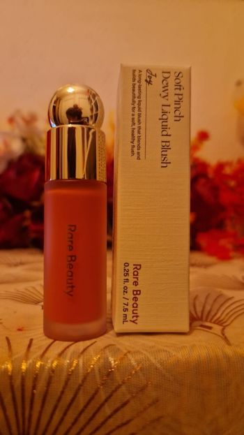 Rare Beauty blush liquide frais joy 7.5ml neuf jamais utilisé jamais ouvert