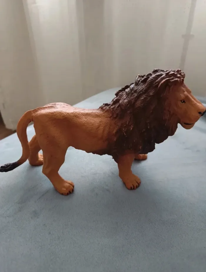 Figurine Schleich lion grand modèle 25 cm