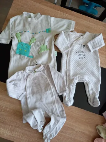 Lot 3 pyjamas Mixte 6 mois