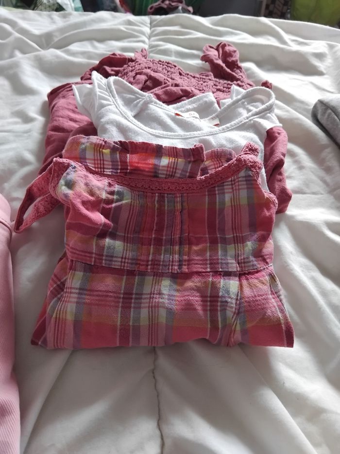Lots vêtements été 5 ans - photo numéro 4