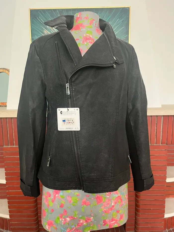 Veste Desigual neuve - photo numéro 4