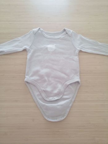 Body manches longues. 3 mois 60cm Vertbaudet. Bon état.