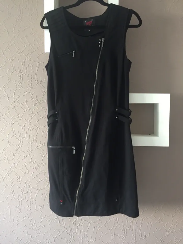 Robe noire style rock la  mode est à vous taille 40