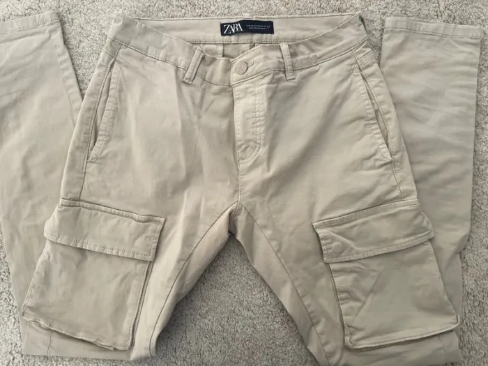 Pantalon Chino cargo Zara 🌻